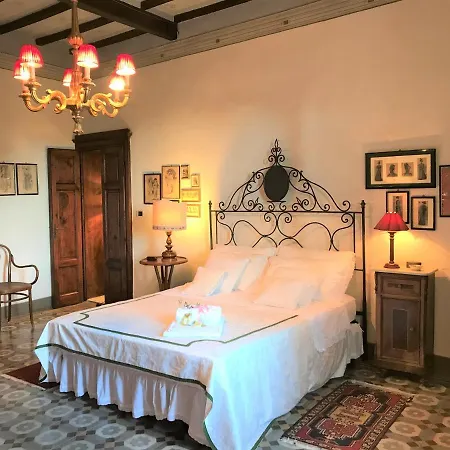Carlotta Con Piscina Villa Lari
