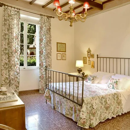 Villa Carlotta Con Piscina Lari