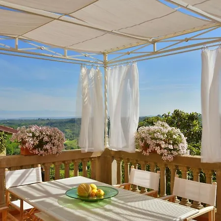Villa Carlotta Con Piscina
