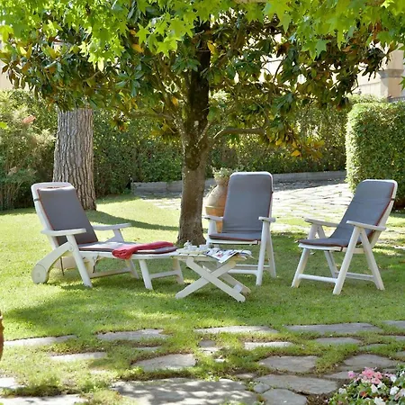 Carlotta Con Piscina Villa Lari