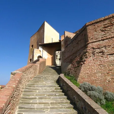 Villa Carlotta Con Piscina Lari